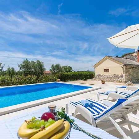 Tatil Evi Stone House Rita With Pool