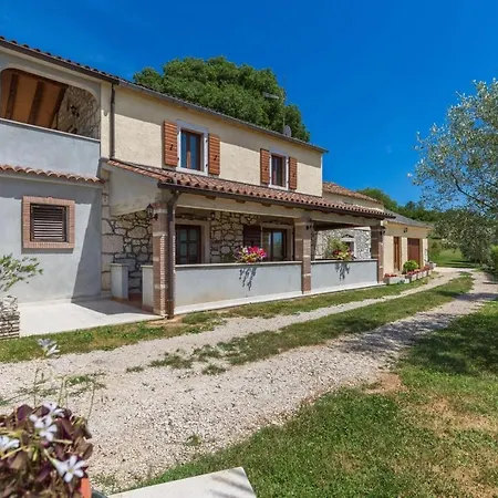 Feriehus Stone House Rita With Pool