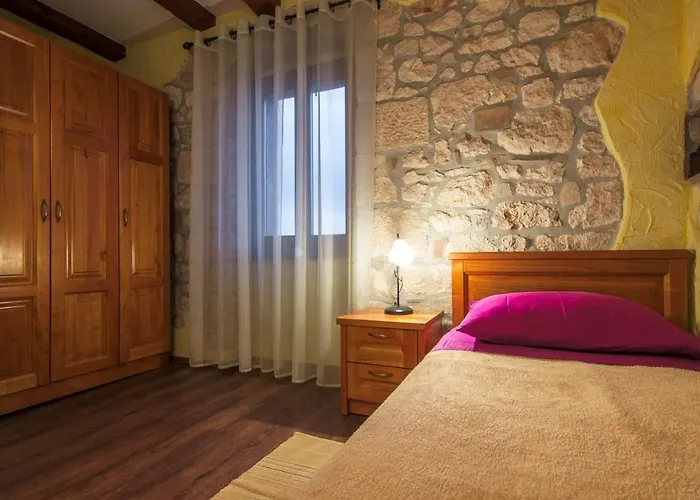 Feriehus Stone House Rita With Pool *