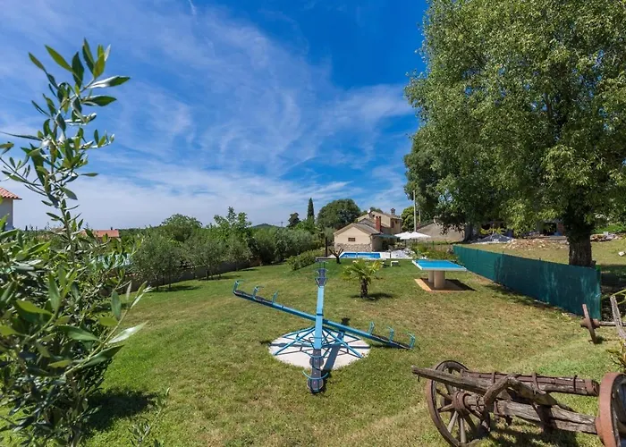 Feriehus Stone House Rita With Pool