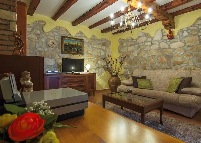 Nyaraló Stone House Rita With Pool Poreč