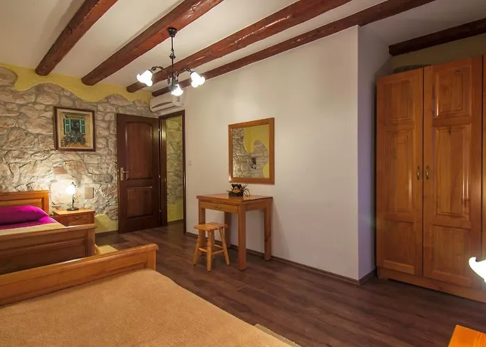 Stone House Rita With Pool Nyaraló